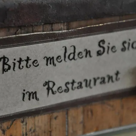 Han/Misafirhane Traube