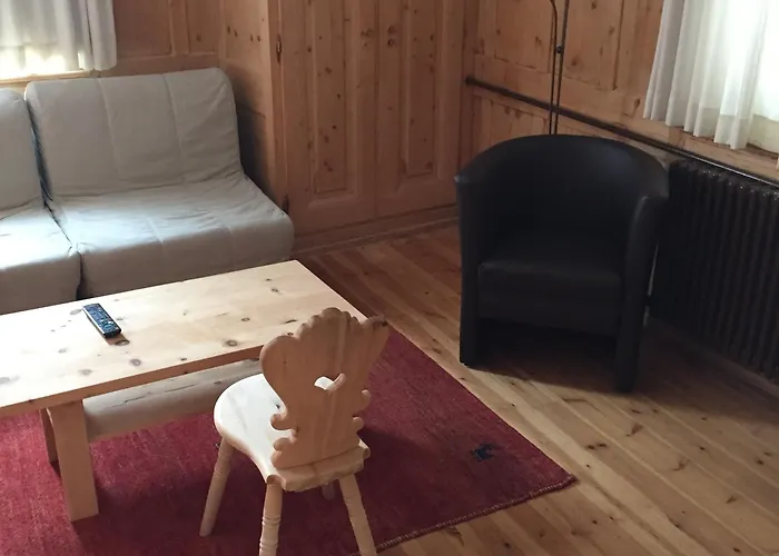 Han/Misafirhane Traube Scuol