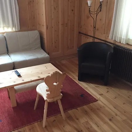 Han/Misafirhane Traube Scuol